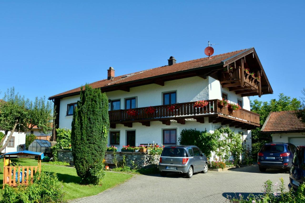 Ferienwohnung Am Chiemsee Übersee Esterno foto